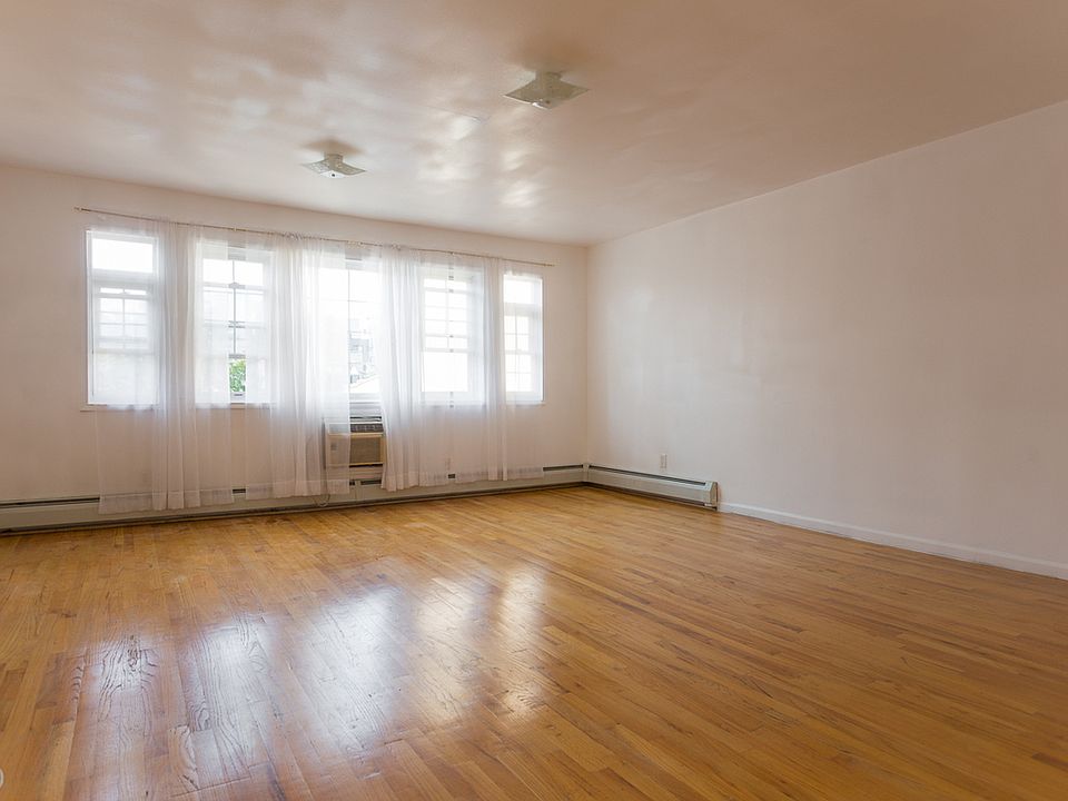 1st image of 1348 Dekalb Ave #3