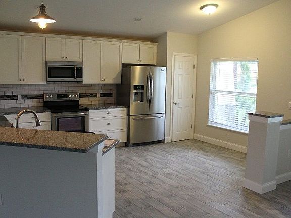 5th image of 305 Dozier Ave