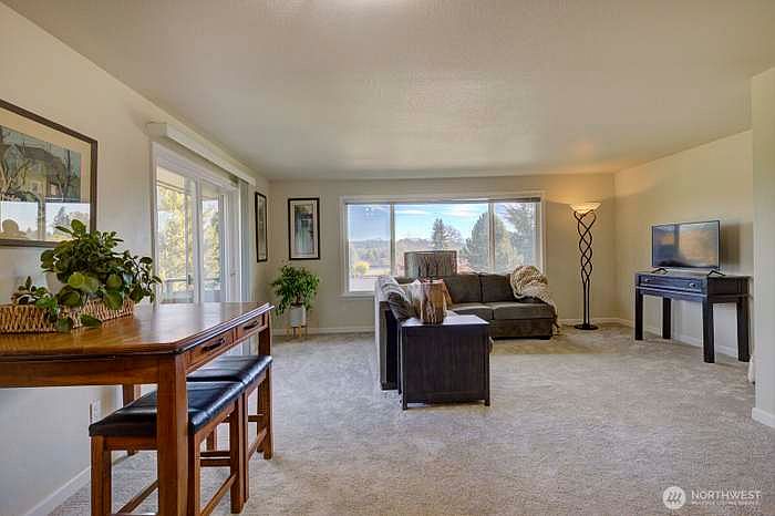 1st image of 620 Avenue B