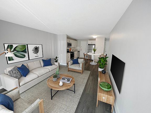 3rd image of 8 Washington St #1150524