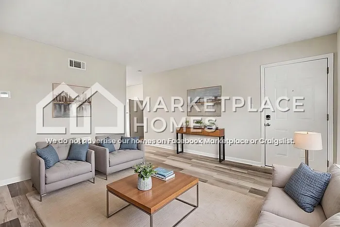 412 Todd St SE #C — Photo 3