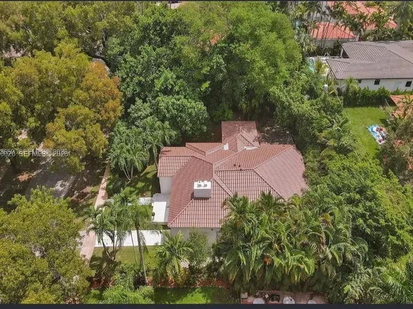528 Sevilla Ave, Coral Gables, FL 33134