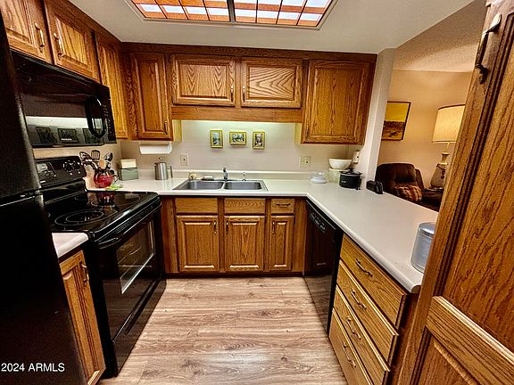 2nd image of 10330 W THUNDERBIRD Boulevard #A219