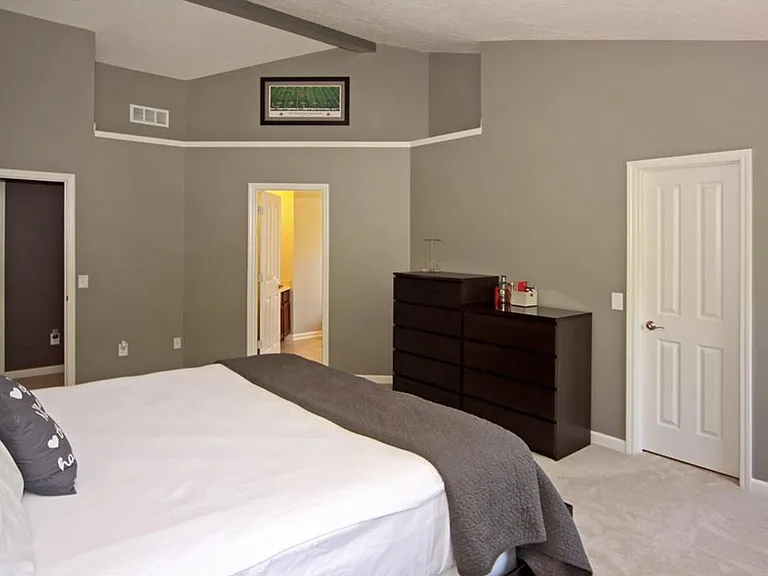 13628 Stanford Dr — Photo 17