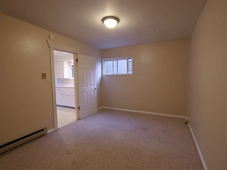 715 N Forest St — Photo 7