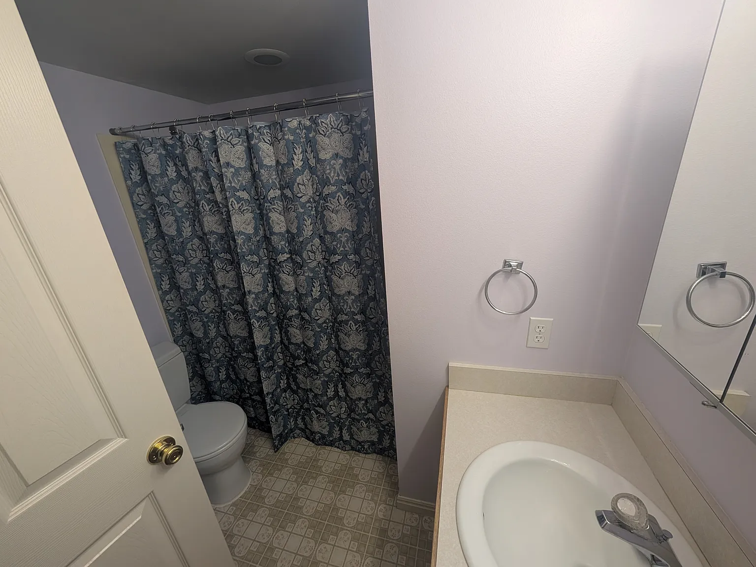 4 bed, $700 — Photo 2