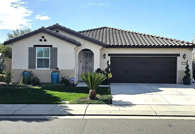 2316 La Force Dr — Photo 2