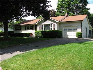 1st image of 21 Glider Ave