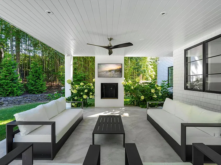 6 Sawmill Ln — Photo 9