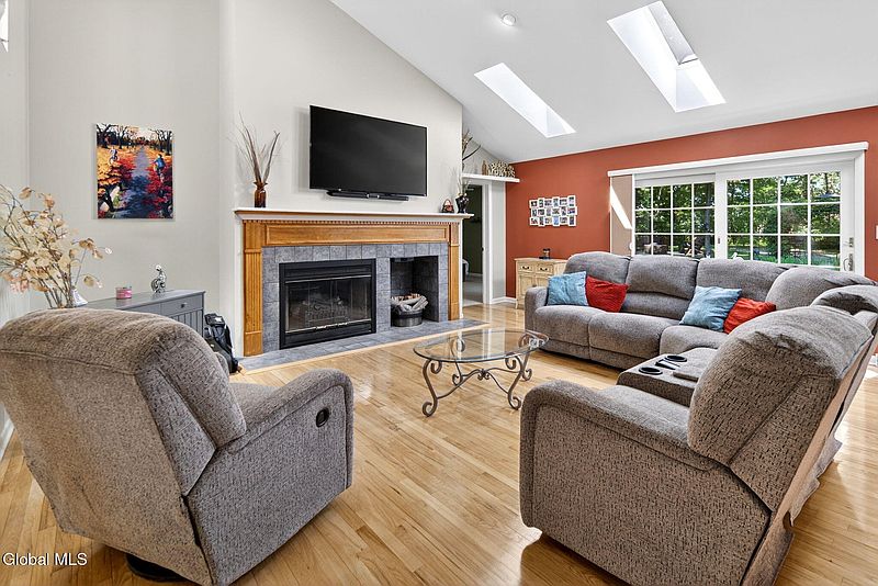 5th image of 34 W Skyview Drive