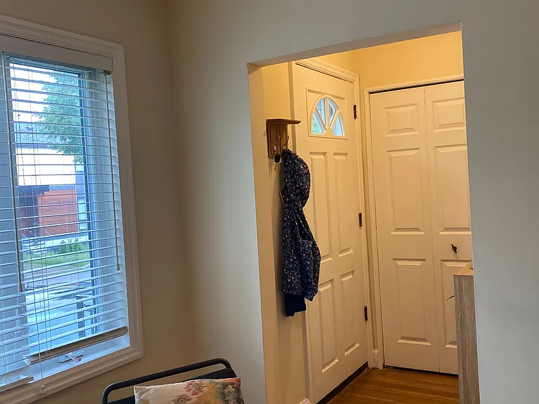 32 Florens Ave — Photo 14