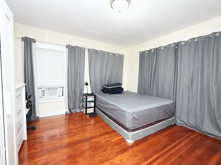 173 Porter St #4 — Photo 5