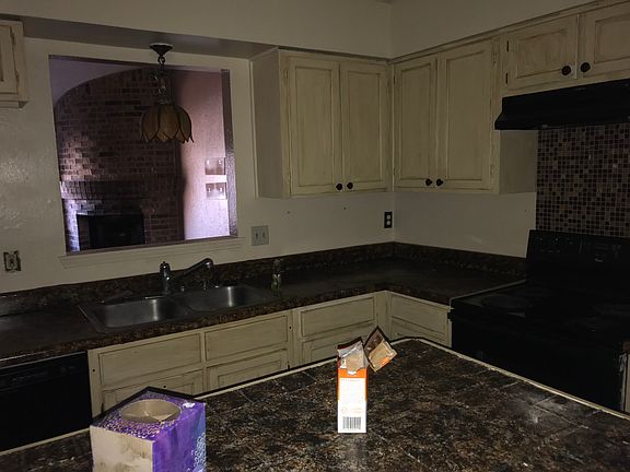 4th image of 6805 Amber Dr