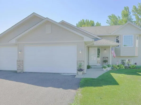 425 66th St SW, Waverly, MN 55390