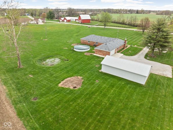 10239 Wilson Rd, Brownsburg, IN 46112