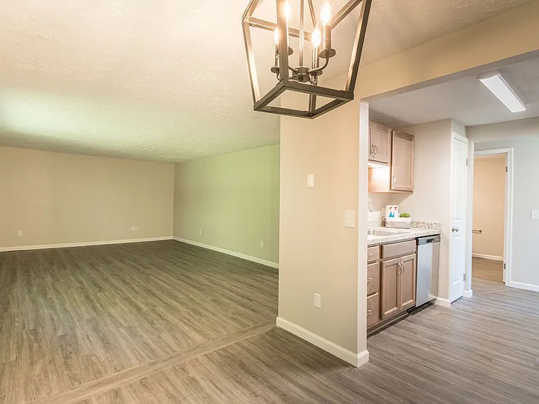 Seven Hearths Homestead Apartments — Photo 21