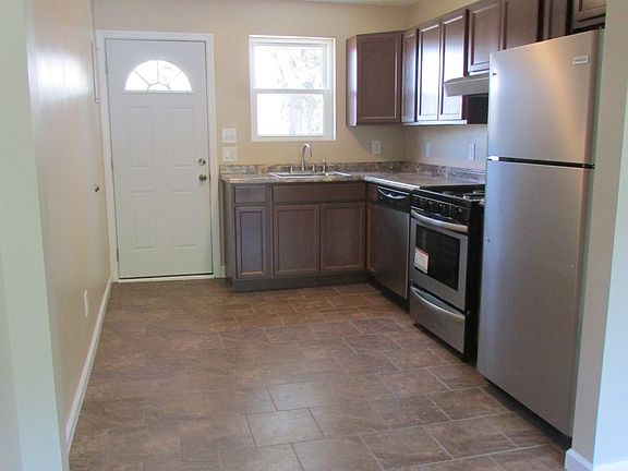 5th image of 302 S Broad St #2SBRO