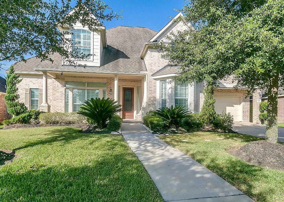 1st image of 8222 Bluebird Ln