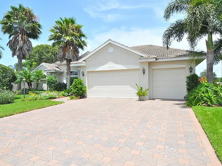 4801 Edgemont Ct — Photo 50