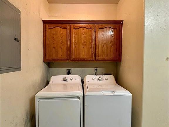 4th image of 1600 Nassau St