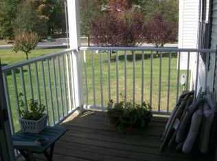 19 Kenwood Dr, Sicklerville, NJ 08081