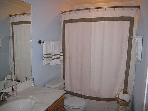 3rd image of 2904 Cliffside Dr