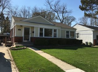 812 Highland Ave, Glen Ellyn, IL 60137