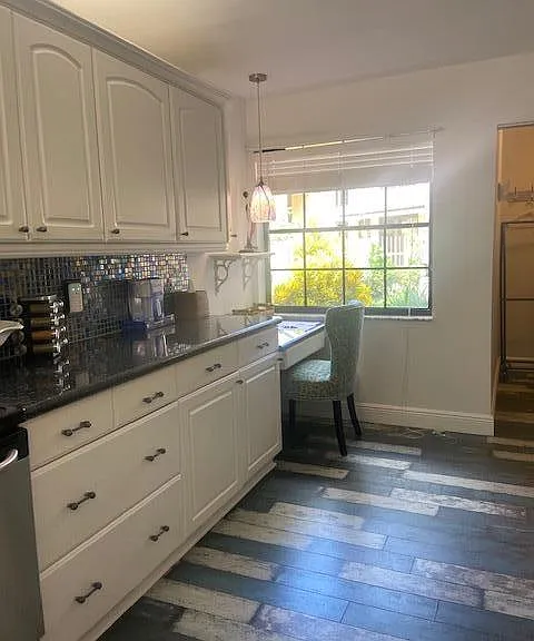 364 Prestwick Cir #4 — Photo 13