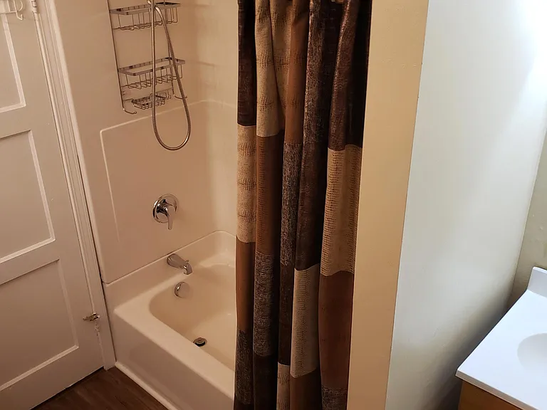 1220 Thayer Dr — Photo 14