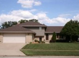 50 Victorian Dr, New Lenox, IL 60451