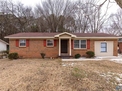 6113 Colfax Rd NW, Huntsville, AL, 35810