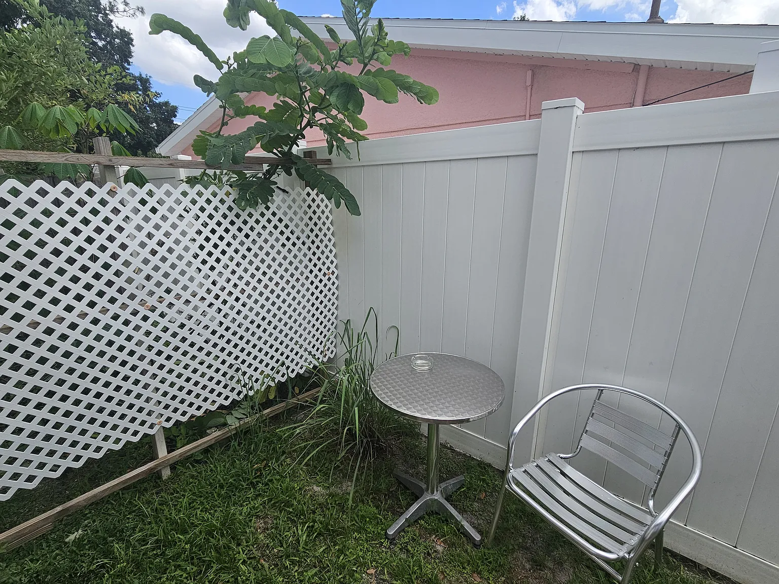Studio, 320 sqft, $1,200 — Photo 2