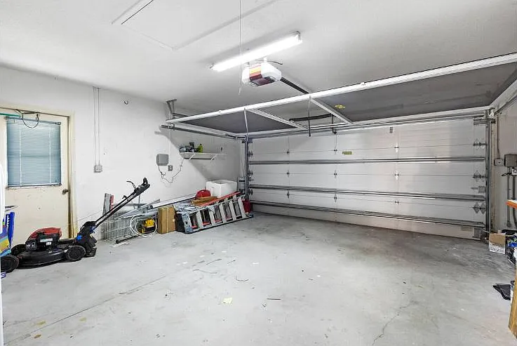 2119 Bendway Dr — Photo 39