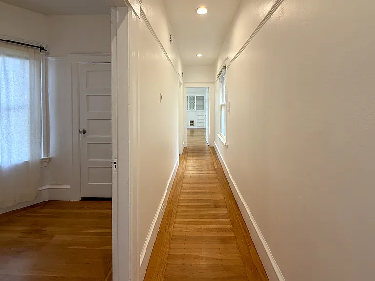 618 Cole St — Photo 10