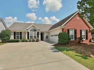 25 Alessie Park Ln, Newnan, GA 30263