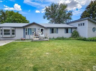 2977 Interstate Ave, Arco, ID 83213