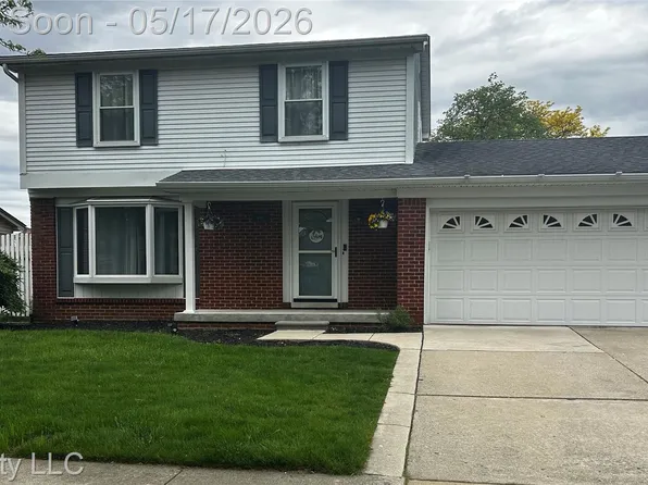 4680 Forest Ln, Trenton, MI 48183