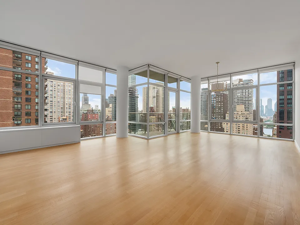 310 E 53rd St #19A