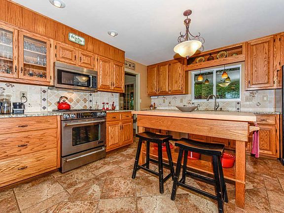 5th image of 11304 Berry Hill Dr