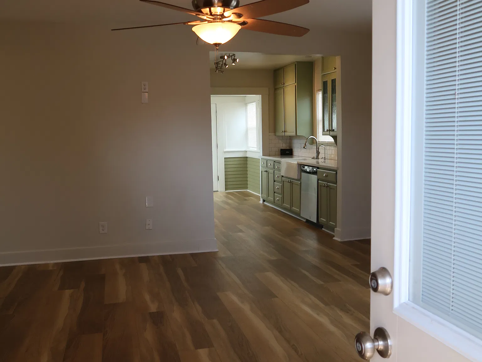 2 bed, $1,850 — Photo 3