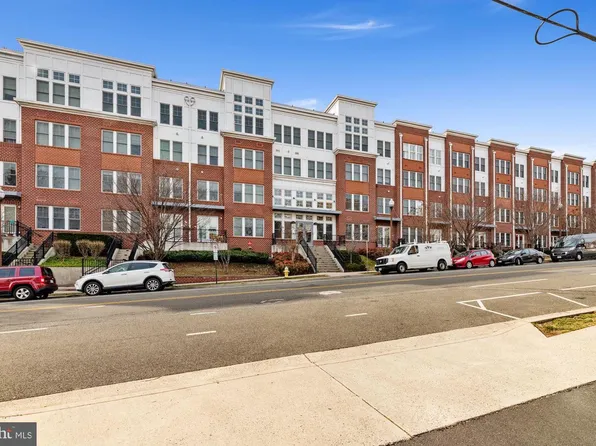 1418 N Rhodes St #B420, Arlington, VA 22209