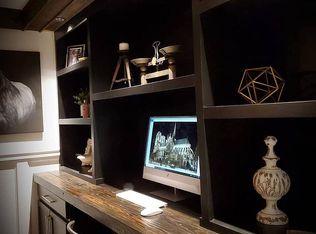 405 Maple Leaf Ct, Ballwin, MO 63021