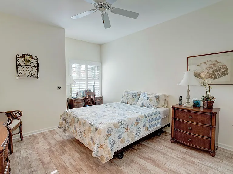 3518 Lantern Bay Dr — Photo 32