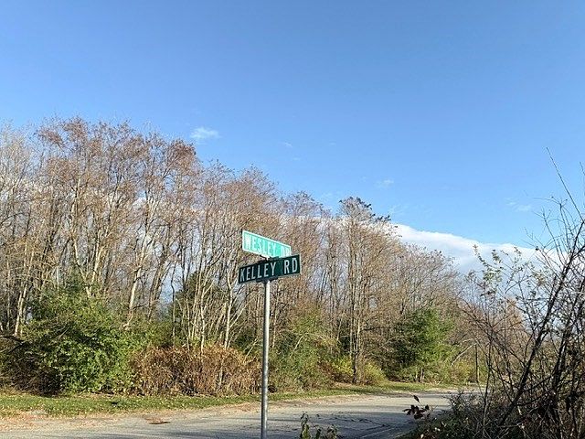 2nd image of 14 Kelley Rd