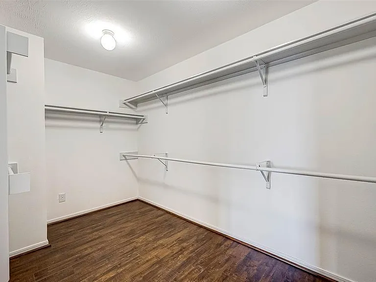 16510 Amy Ridge Rd — Photo 5