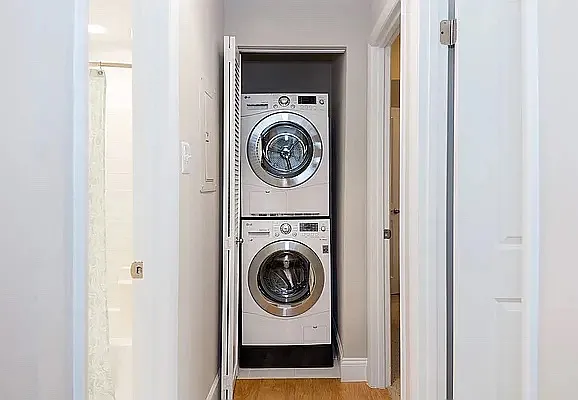 Rented by REAL New York | media 7