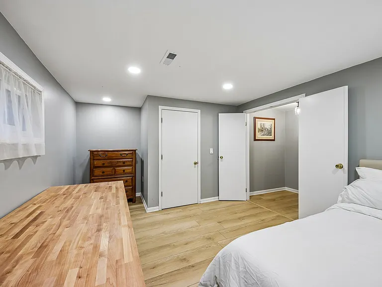 1111 Sara Ln — Photo 26