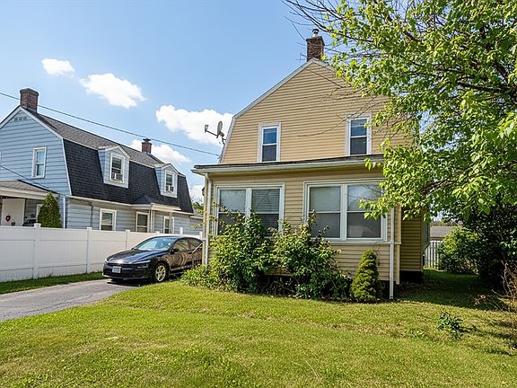 2nd image of 28 Porter St