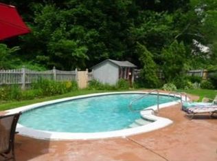 92 Whitehall Rd, Amesbury, MA 01913