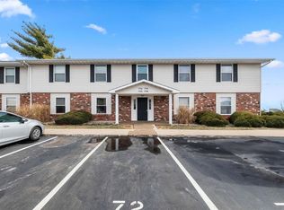 770 Highland Hill Ct #E, Saint Peters, MO 63376